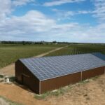 hangar photovoltaïque agricole complètement bardé
